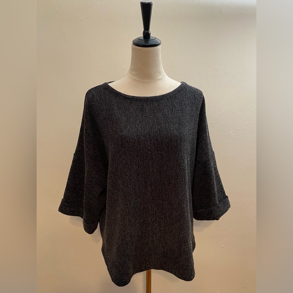 Max Studio Charcoal Gray Sweater